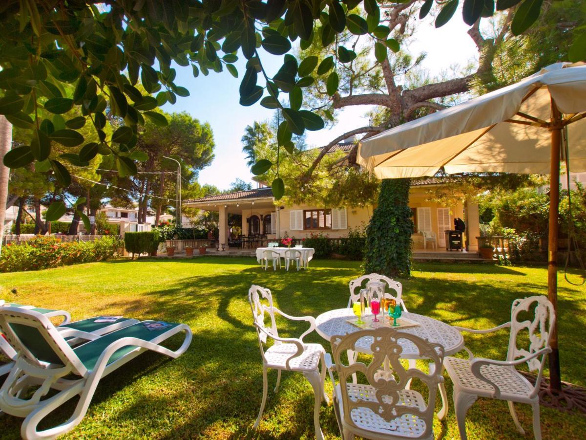 Villa Tita De Manresa, Con Jardines Y Vista Mar 阿尔库迪亚 外观 照片