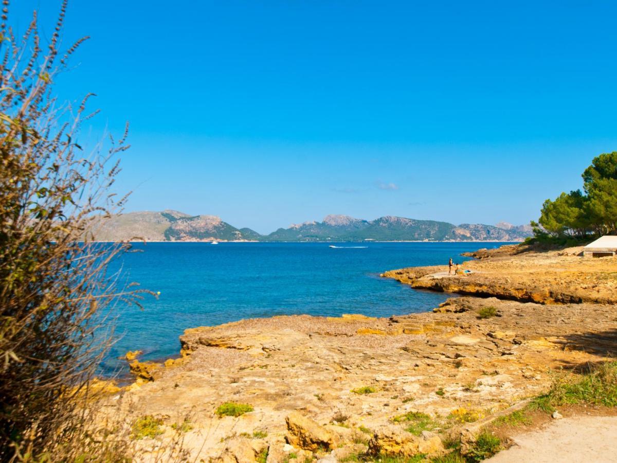 Villa Tita De Manresa, Con Jardines Y Vista Mar 阿尔库迪亚 外观 照片