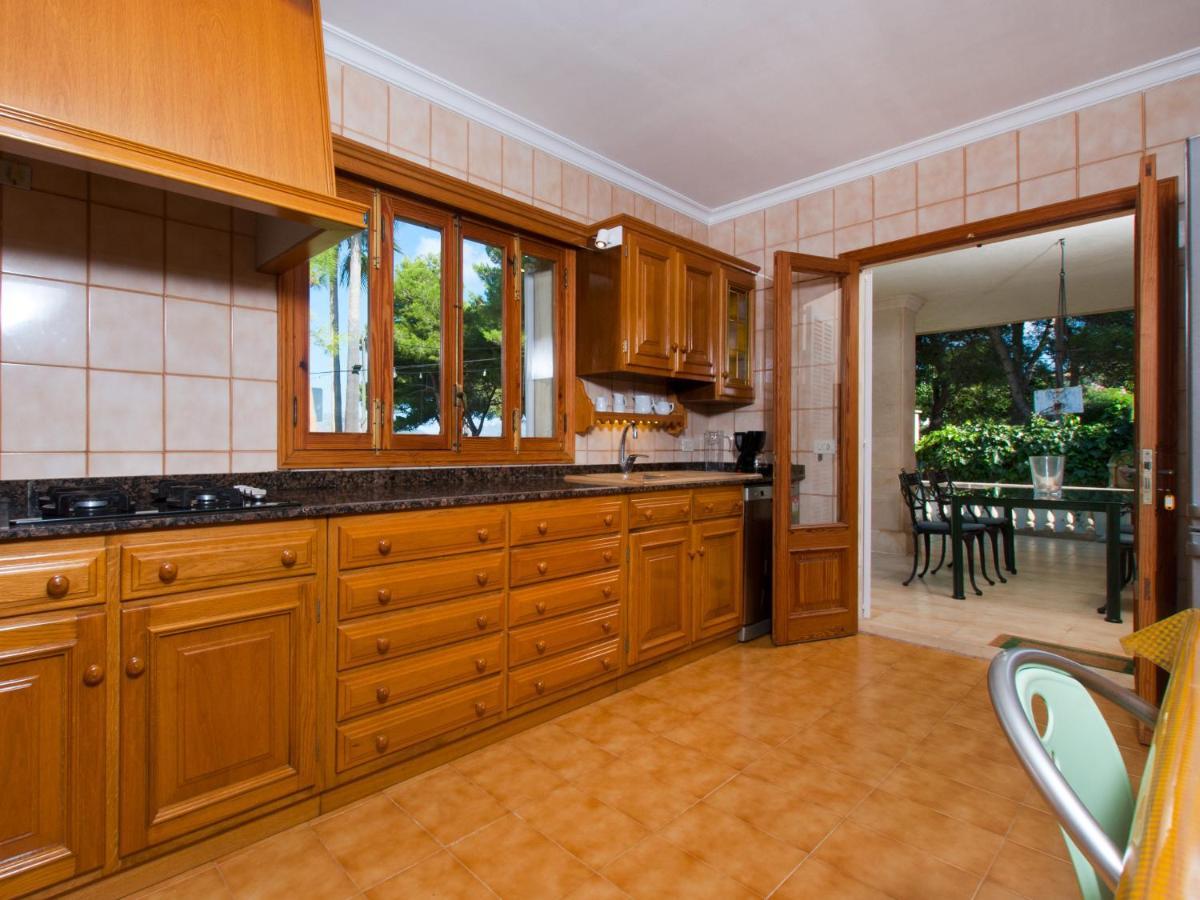 Villa Tita De Manresa, Con Jardines Y Vista Mar 阿尔库迪亚 外观 照片